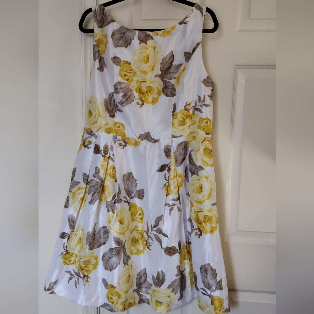 Jessica Howard Yellow floral rose tea dress 16
